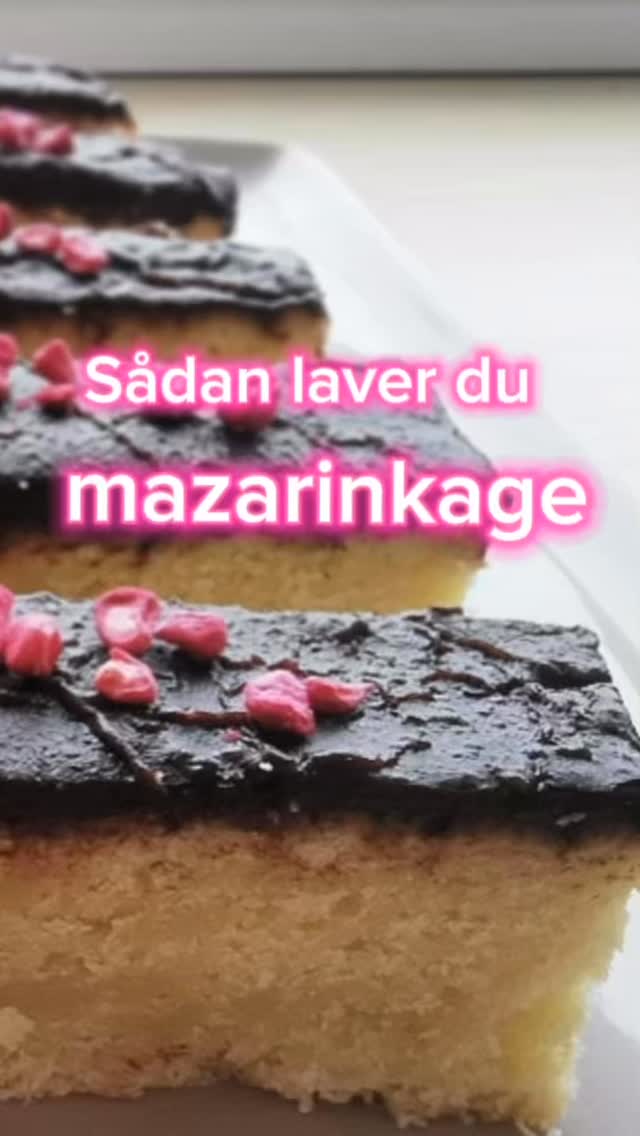 MAZARINKAGE - Der er noget helt særligt ved duften af nybagt mazarinkage… den fylder hele køkkenet med varme minder og små øjeblikke af ro 😌💛 Perfekt til eftermiddagskaffen, en hyggestund med børnene eller når du bare trænger til lidt ekstra selvforkælelse.

Gem opskriften og prøv den i weekenden – jeg lover, du bliver glad for den 🍰✨

#mazarinkage #hjemmebag #hygge #momsemad